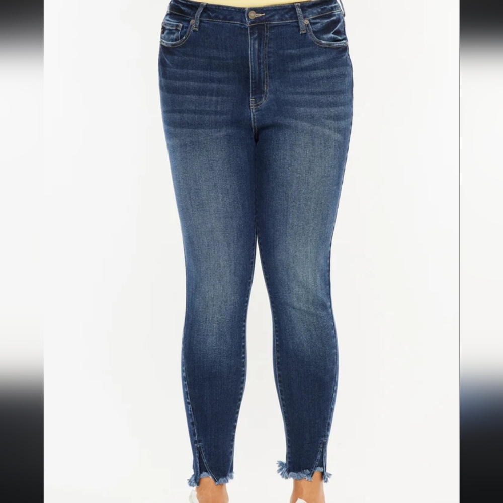 Kancan high rise skinny raw hem size 3x jeans dark wash